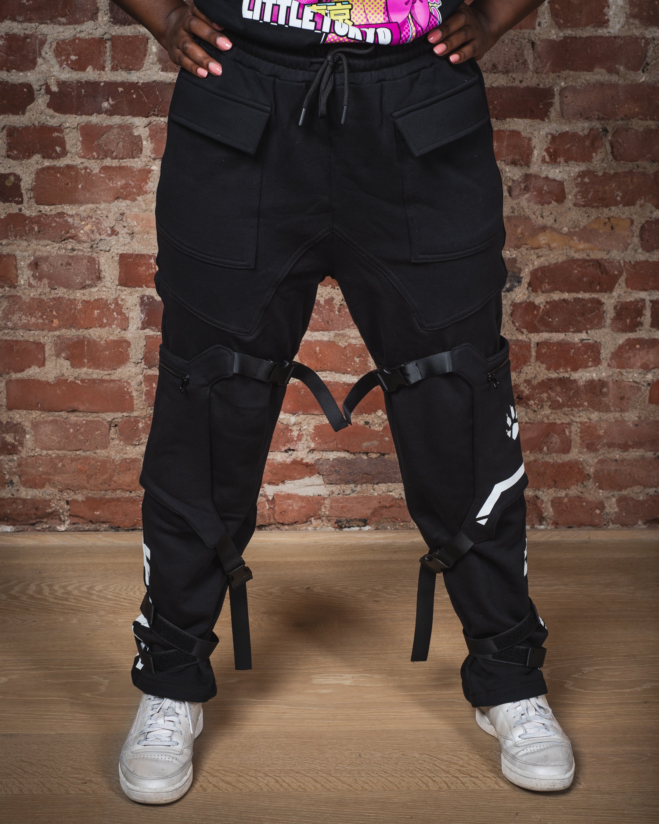 TECH CARGO PANTS - Black