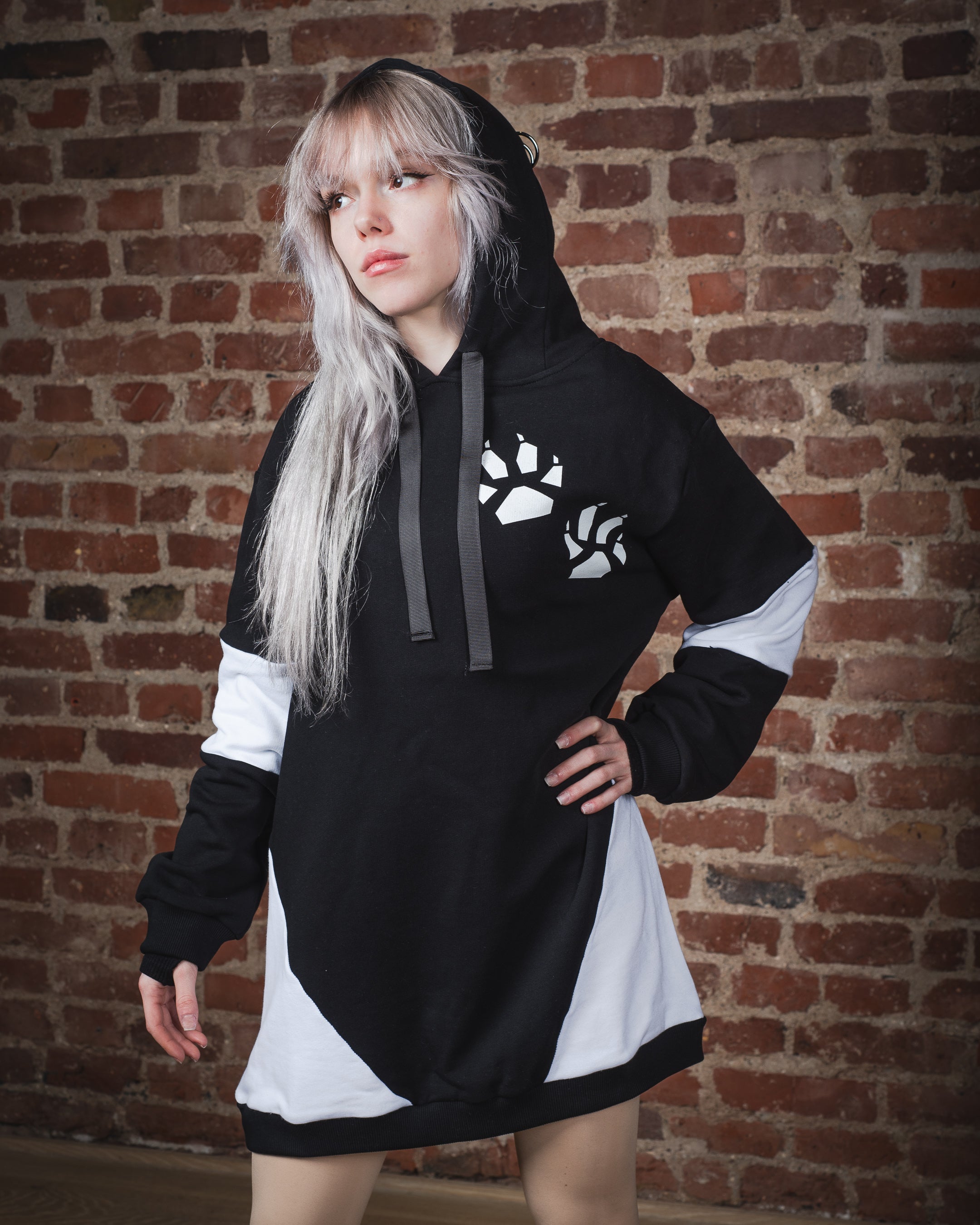 BI COLOR TECH HOODIE - Black/White