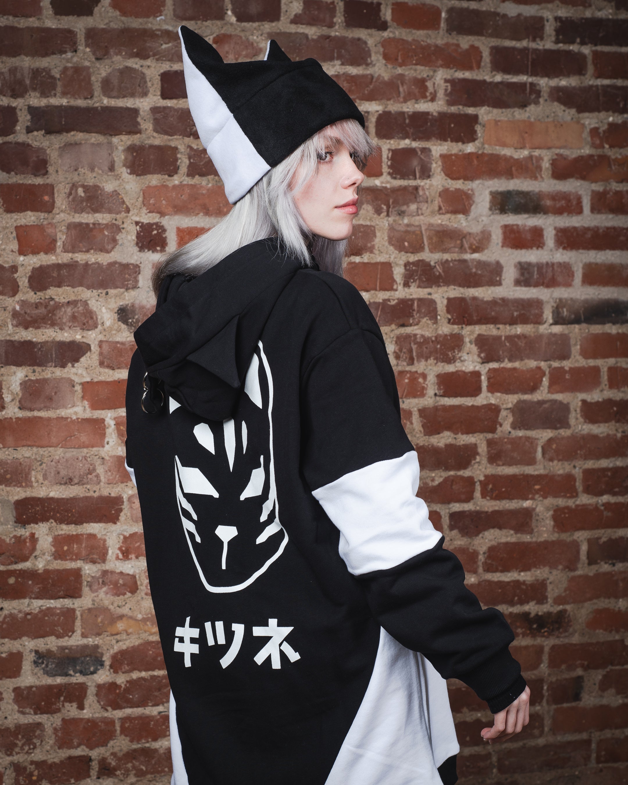 BI COLOR TECH HOODIE - Black/White