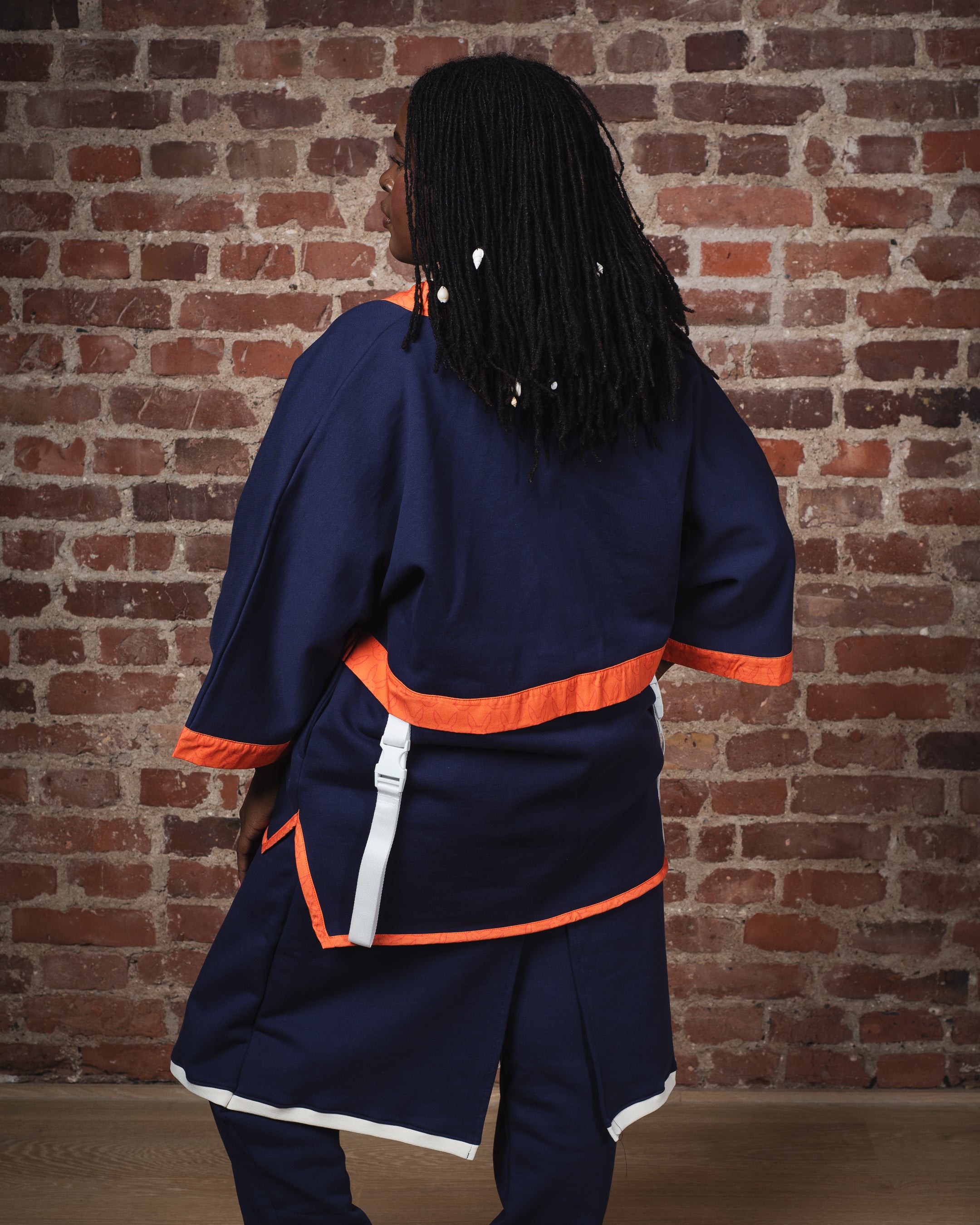 SWEAT KIMONO WITH FAKE LAYER AND CONTRAST DETAILS