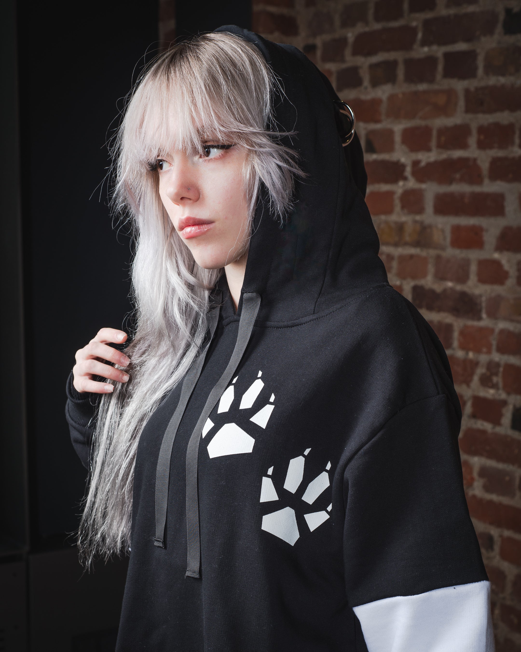 BI COLOR TECH HOODIE - Black/White