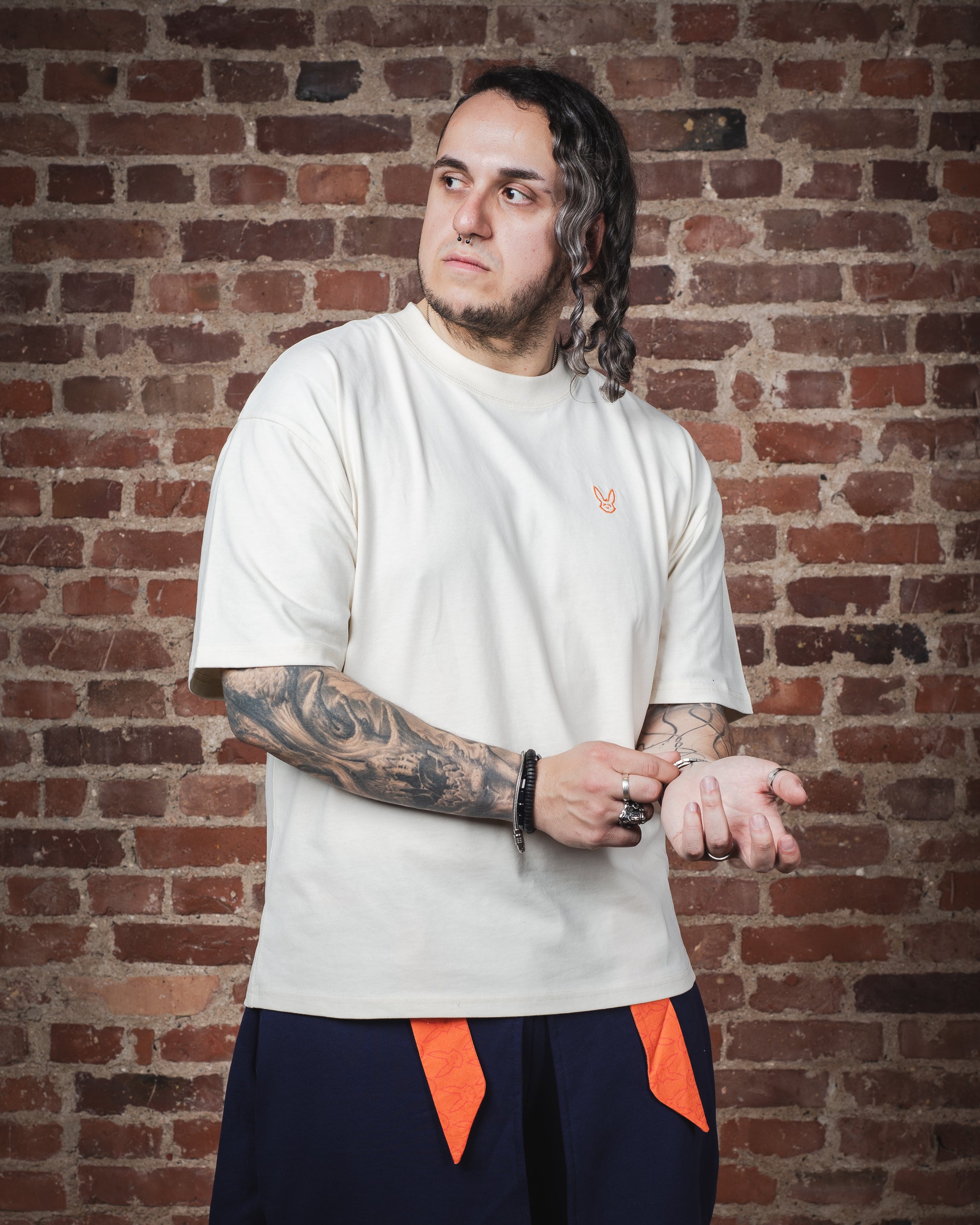 OVERSIZED EMBROIDERED T-SHIRT - OFF WHITE